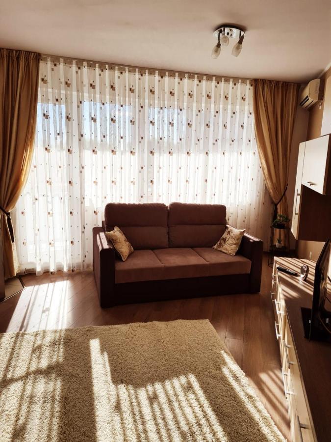 Ideal Apartments Oradea Exterior photo