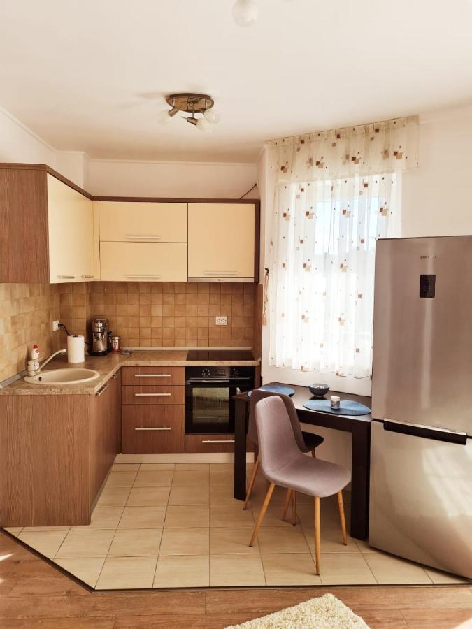 Ideal Apartments Oradea Exterior photo